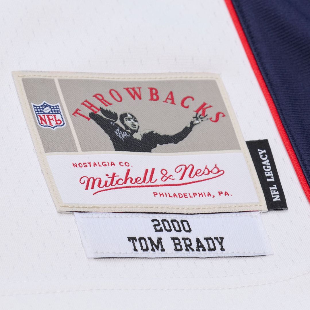 Tom Brady New England Patriots Mitchell & Ness White 2000 Legacy Replica Jersey