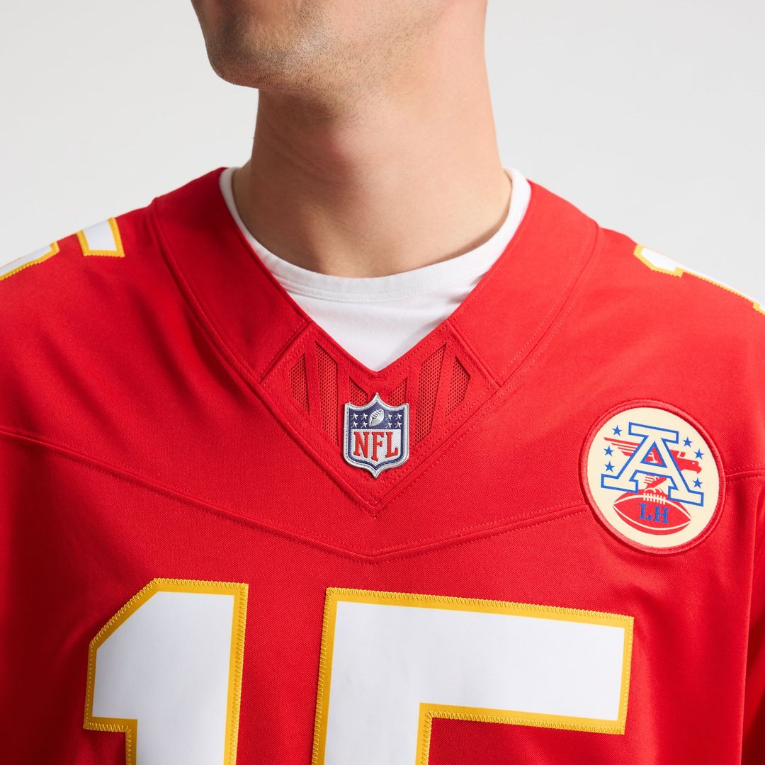 Patrick Mahomes Kansas City Chiefs Nike White Vapor F.U.S.E. Stitched Limited Jersey