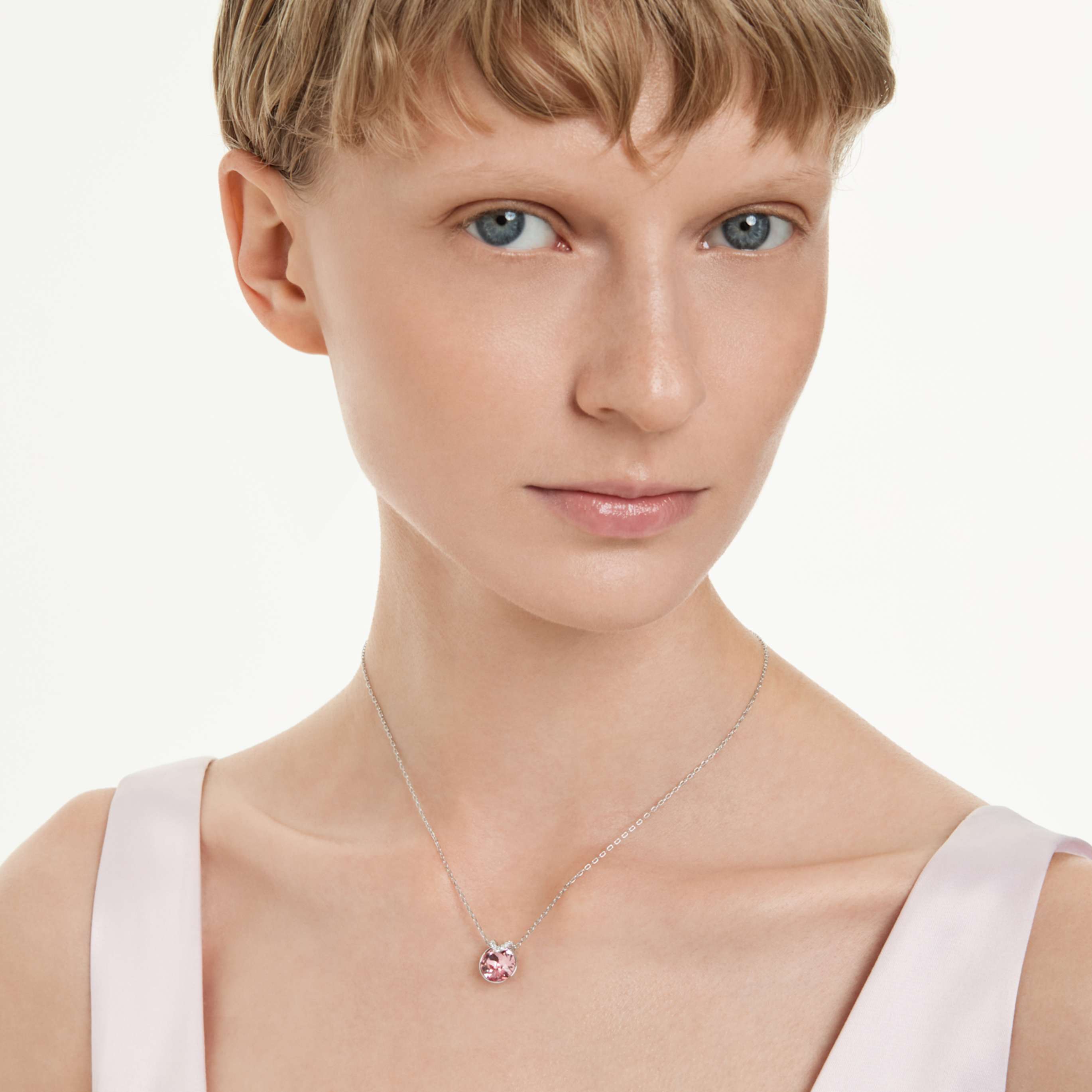 Swarovski Bella V pendant Round cut, Pink, Rhodium plated
