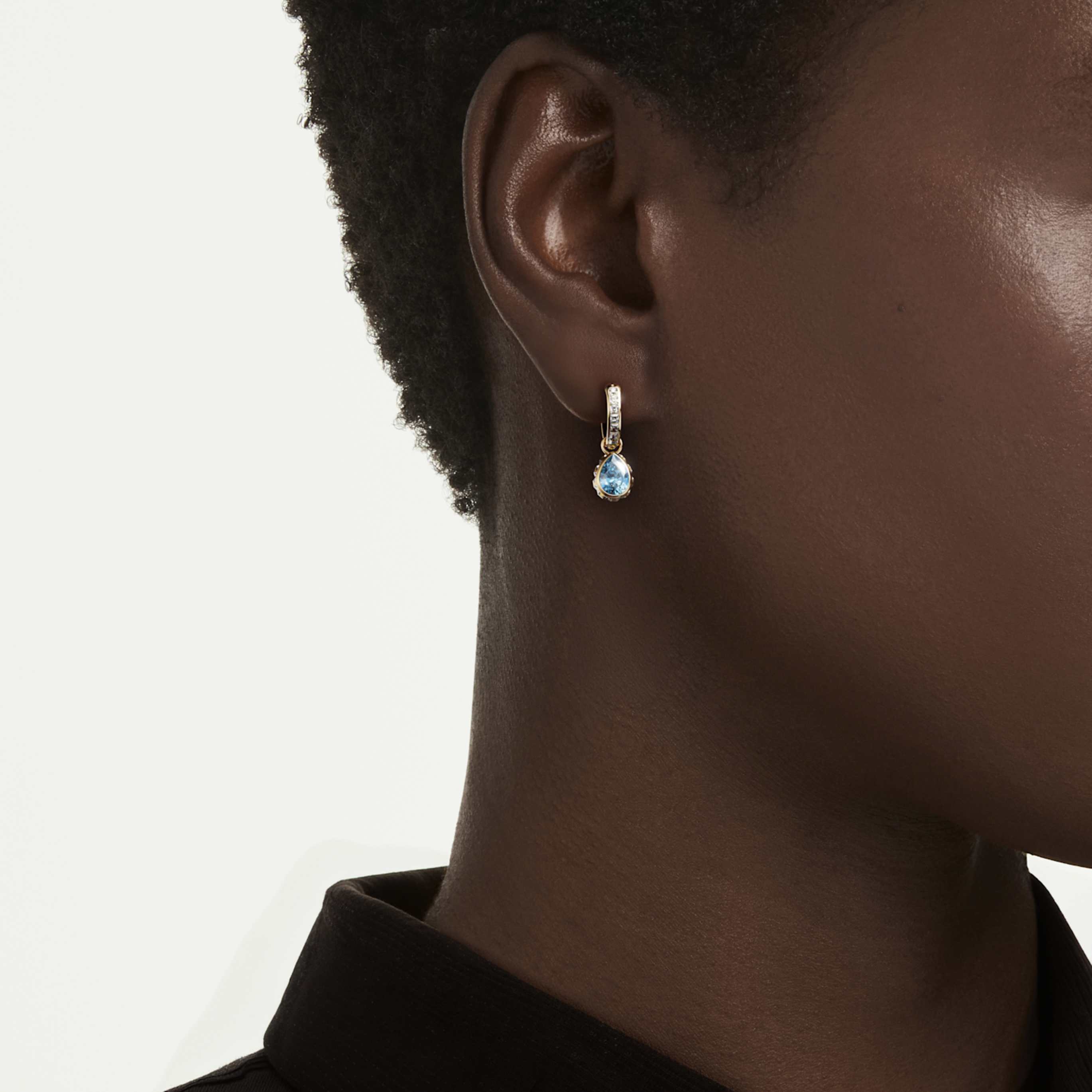 Swarovski Chroma drop earrings Pear cut, Blue, 18K gold finish