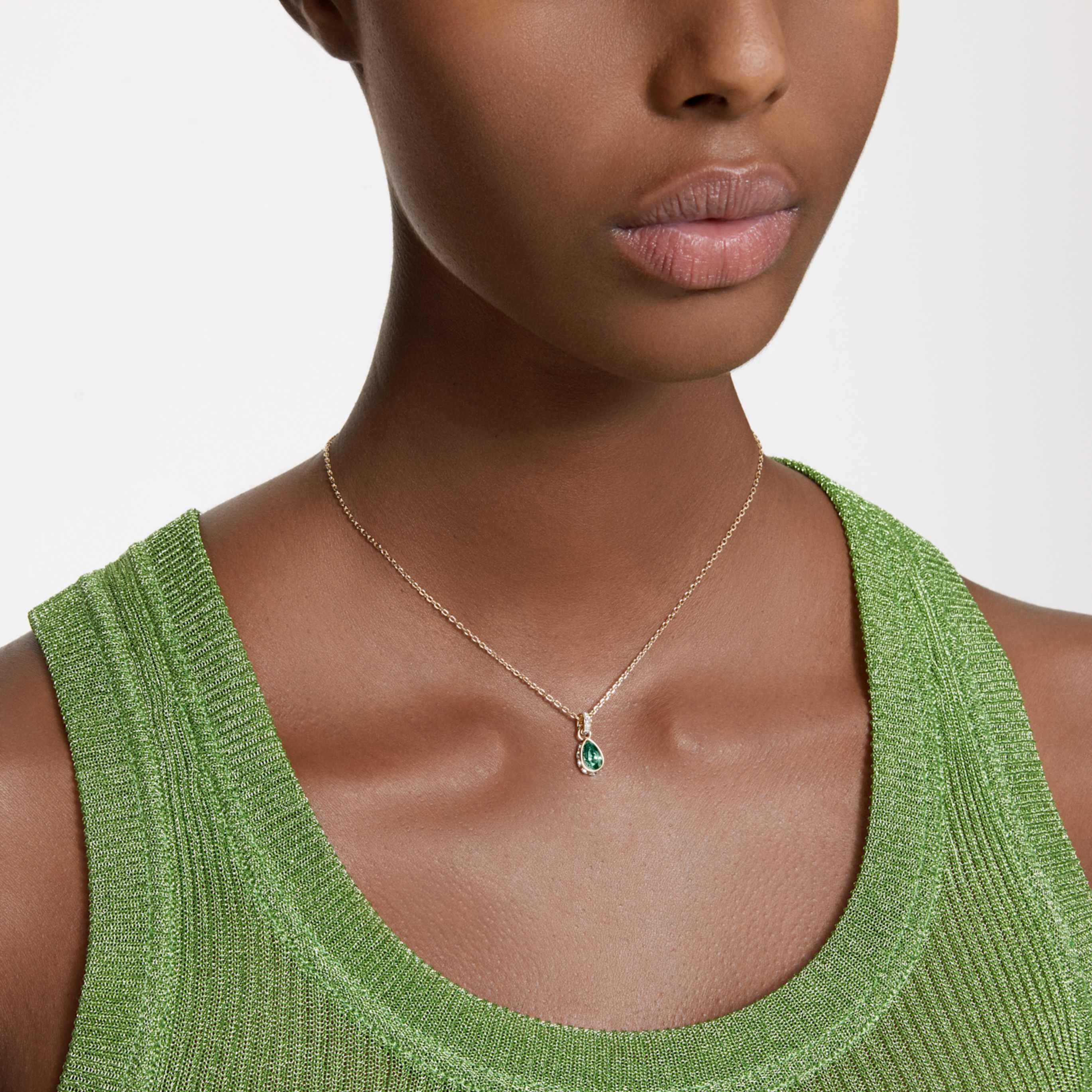 Swarovski Chroma pendant Pear cut, Blue, 18K gold finish