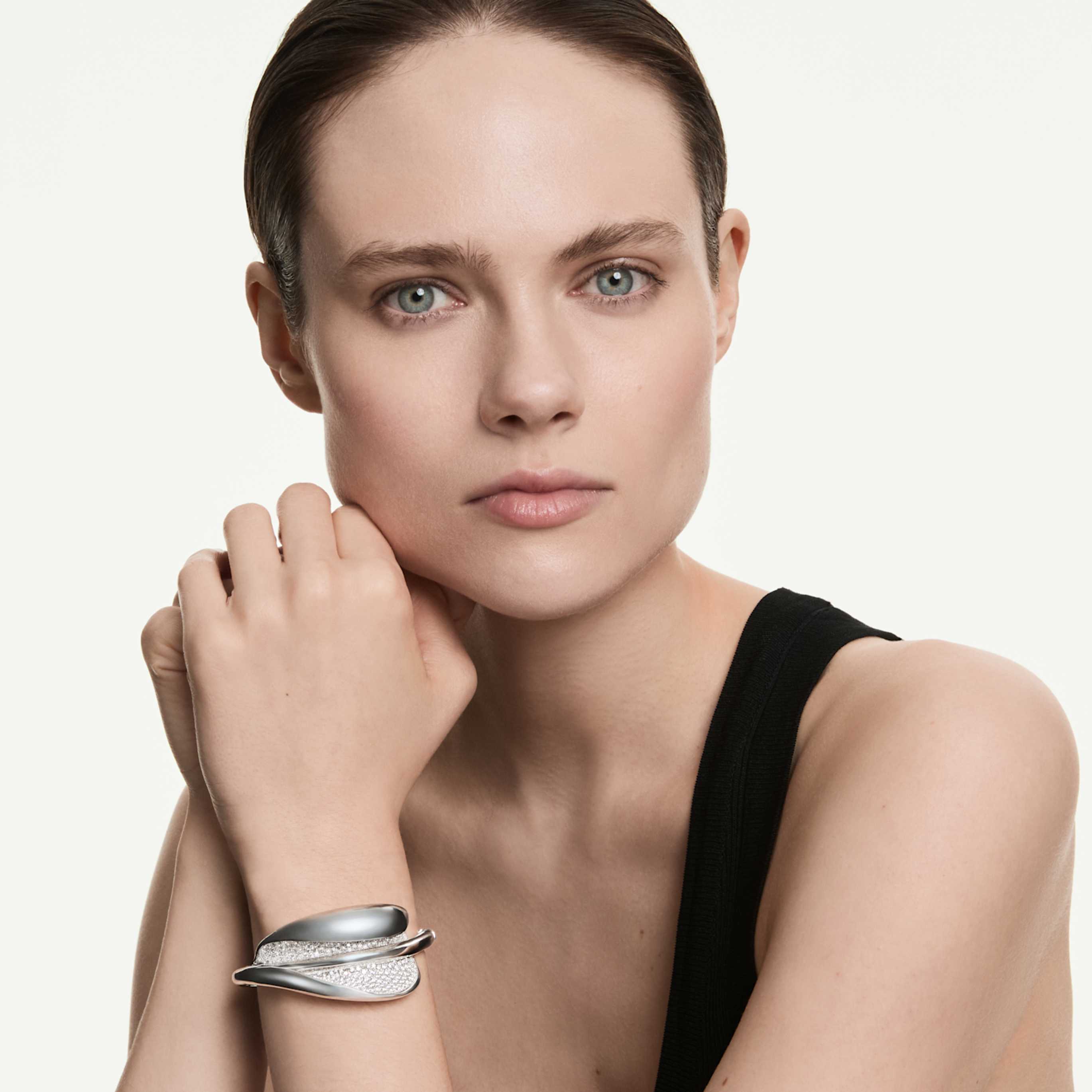 Swarovski Classica bangle Statement, Round cut, White, Sterling silver
