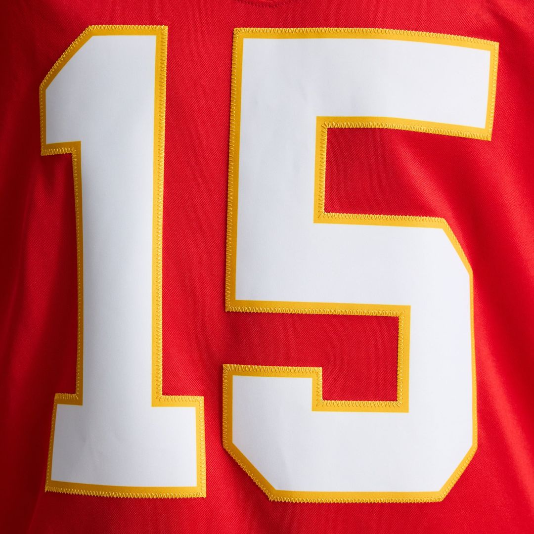 Patrick Mahomes Kansas City Chiefs Nike White Vapor F.U.S.E. Stitched Limited Jersey