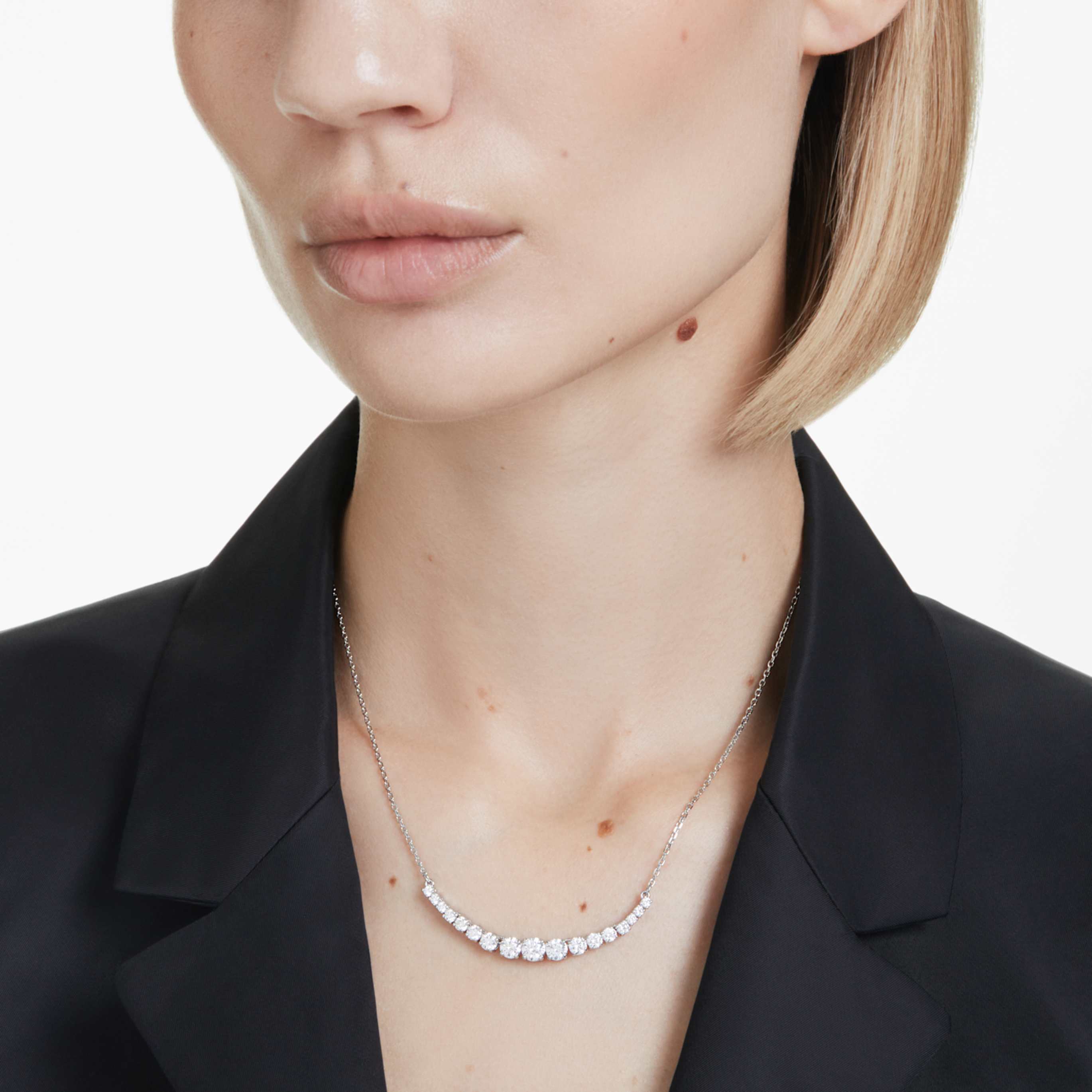 Swarovski Matrix necklace Gradient of round cuts, White, Rhodium plated