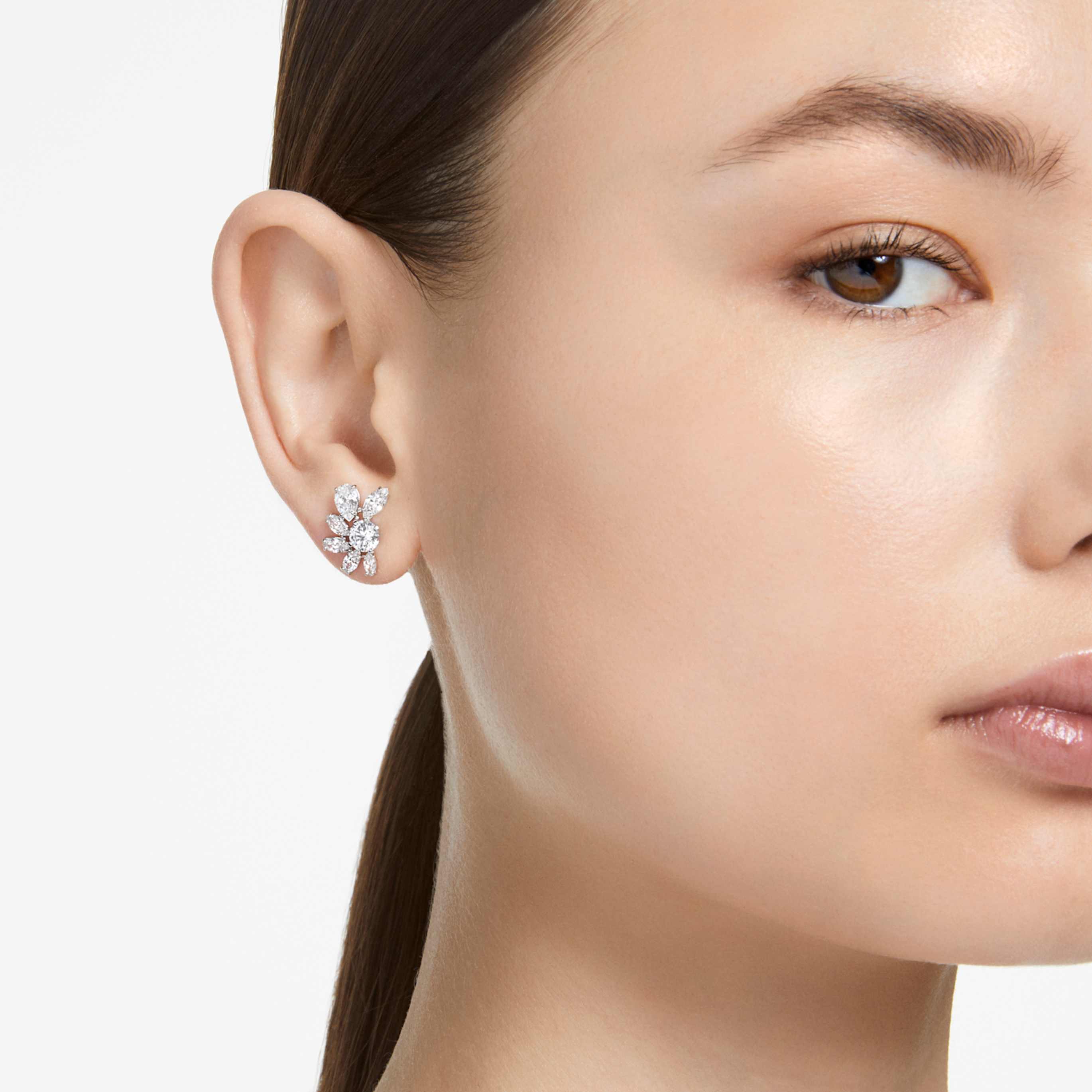 Swarovski Mesmera stud earrings Mixed cuts, Flower, White, Rhodium plated