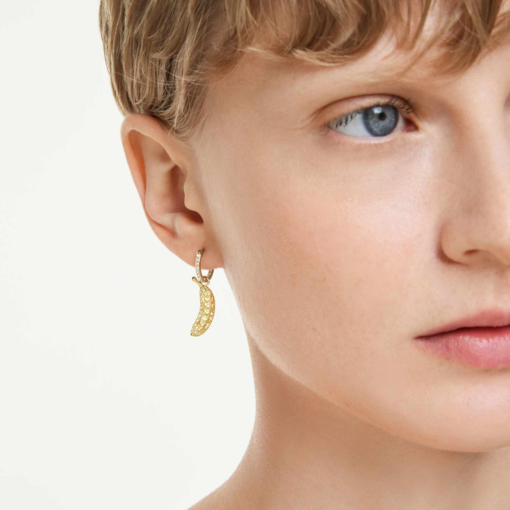 Swarovski Minions Stuart and Banana drop earrings Pavé, Mini, Multicolored, 18K gold finish