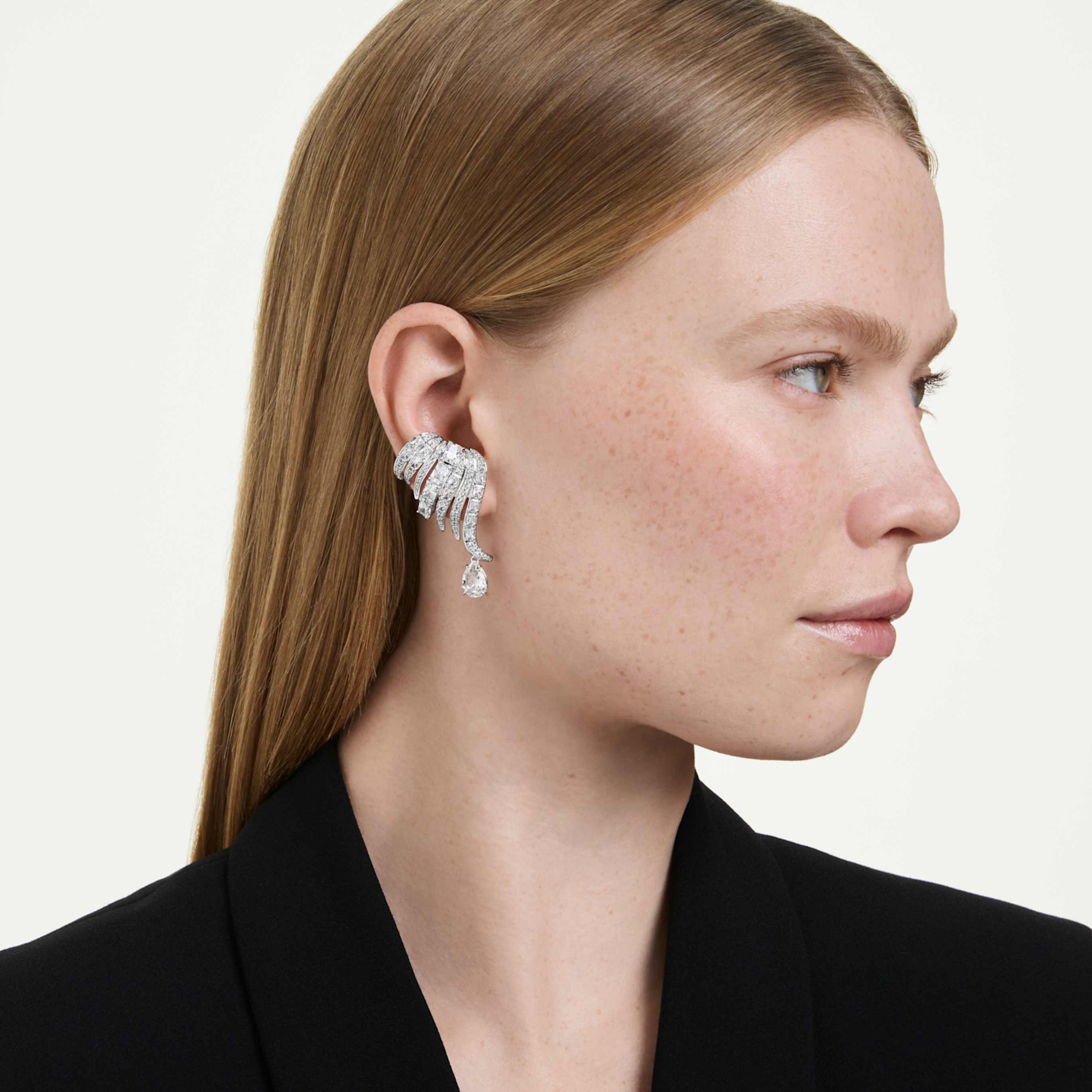 Swarovski The Vienna Collection ear cuffs Feather, White, Ruthenium plated